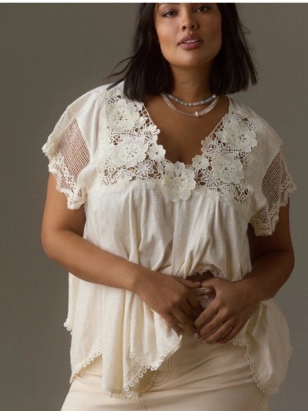 Anthropologie Vneck Swing Top in Cream - Size M